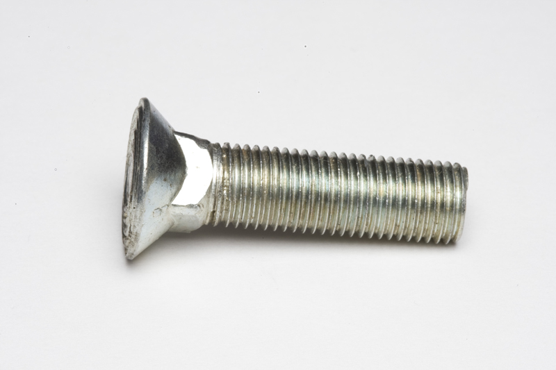 PARAFUSO PARA LÂMINA DE ARADO